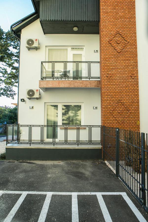 Marusius Apartmanház Apartment Mako Bagian luar foto