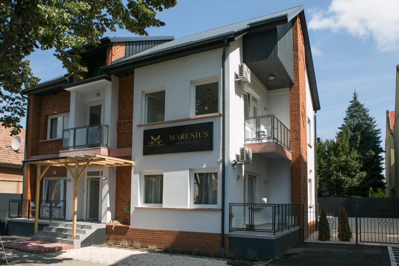 Marusius Apartmanház Mako Bagian luar foto