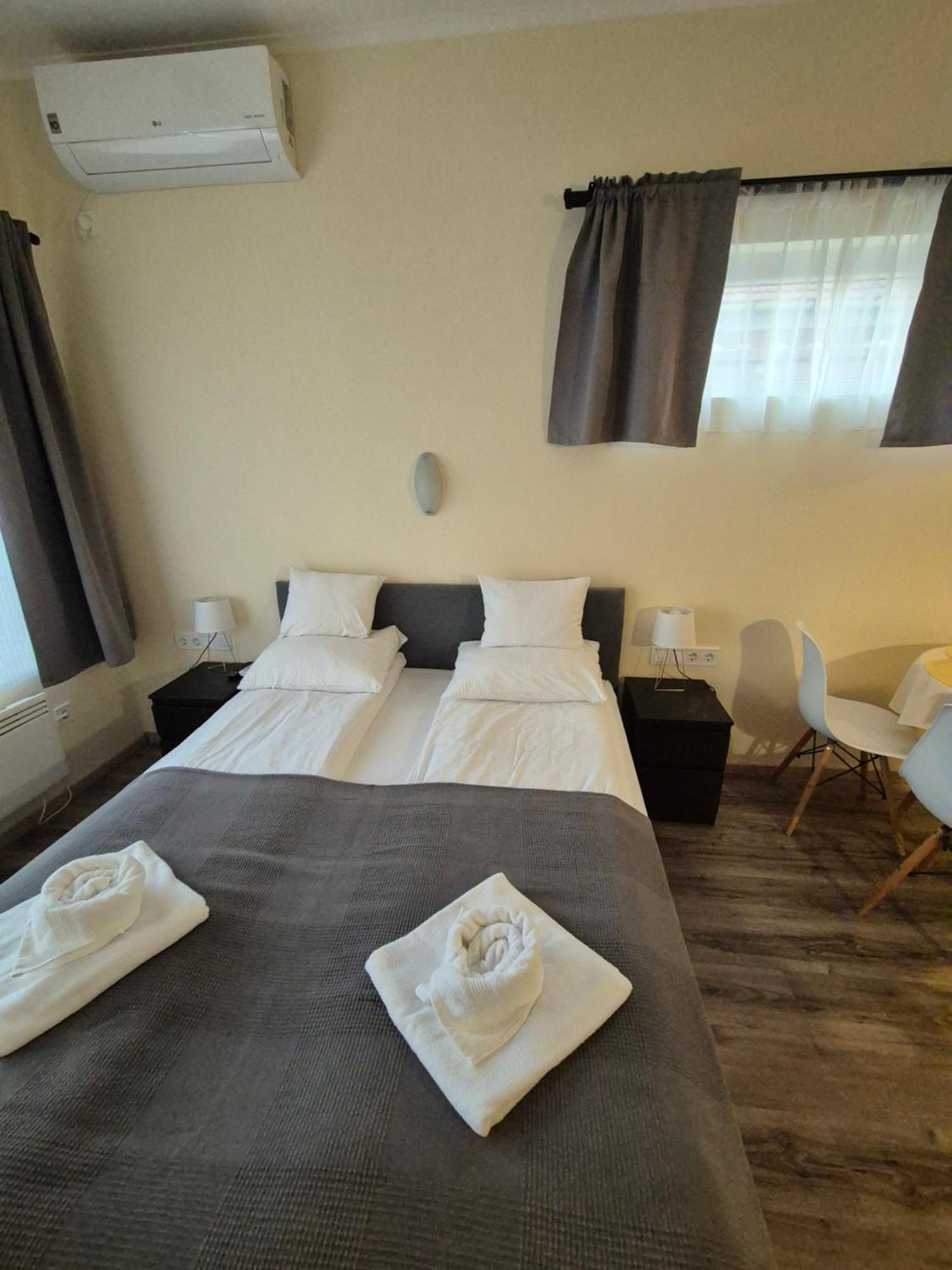 Marusius Apartmanház Mako Bagian luar foto