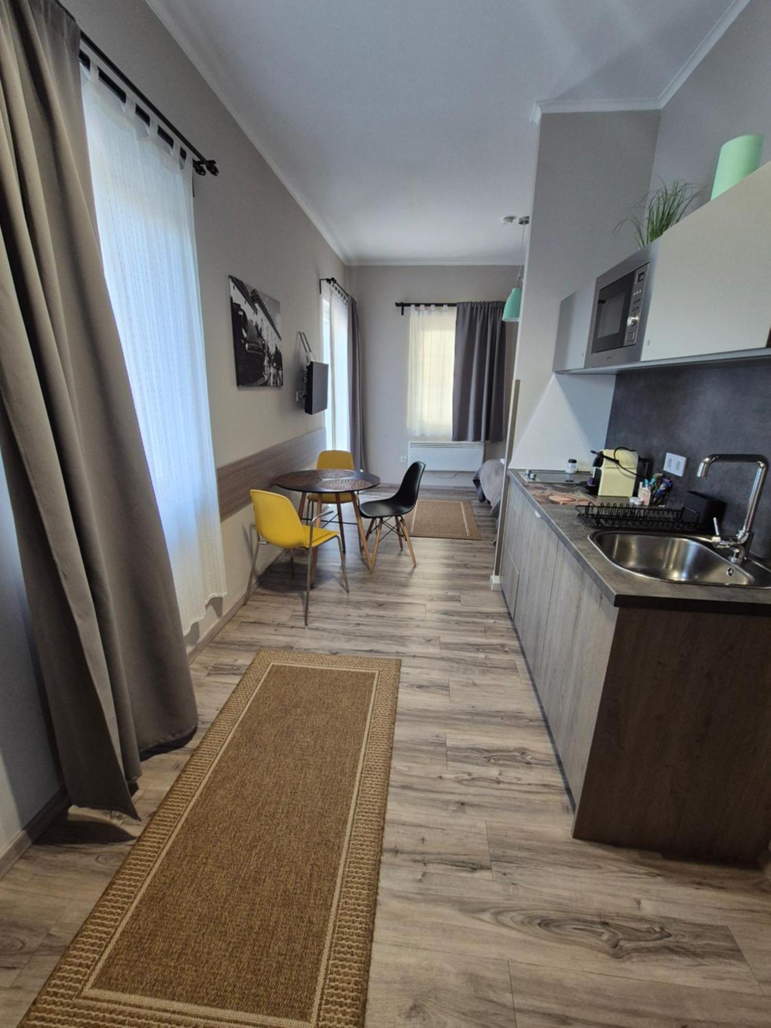 Marusius Apartmanház Mako Bagian luar foto