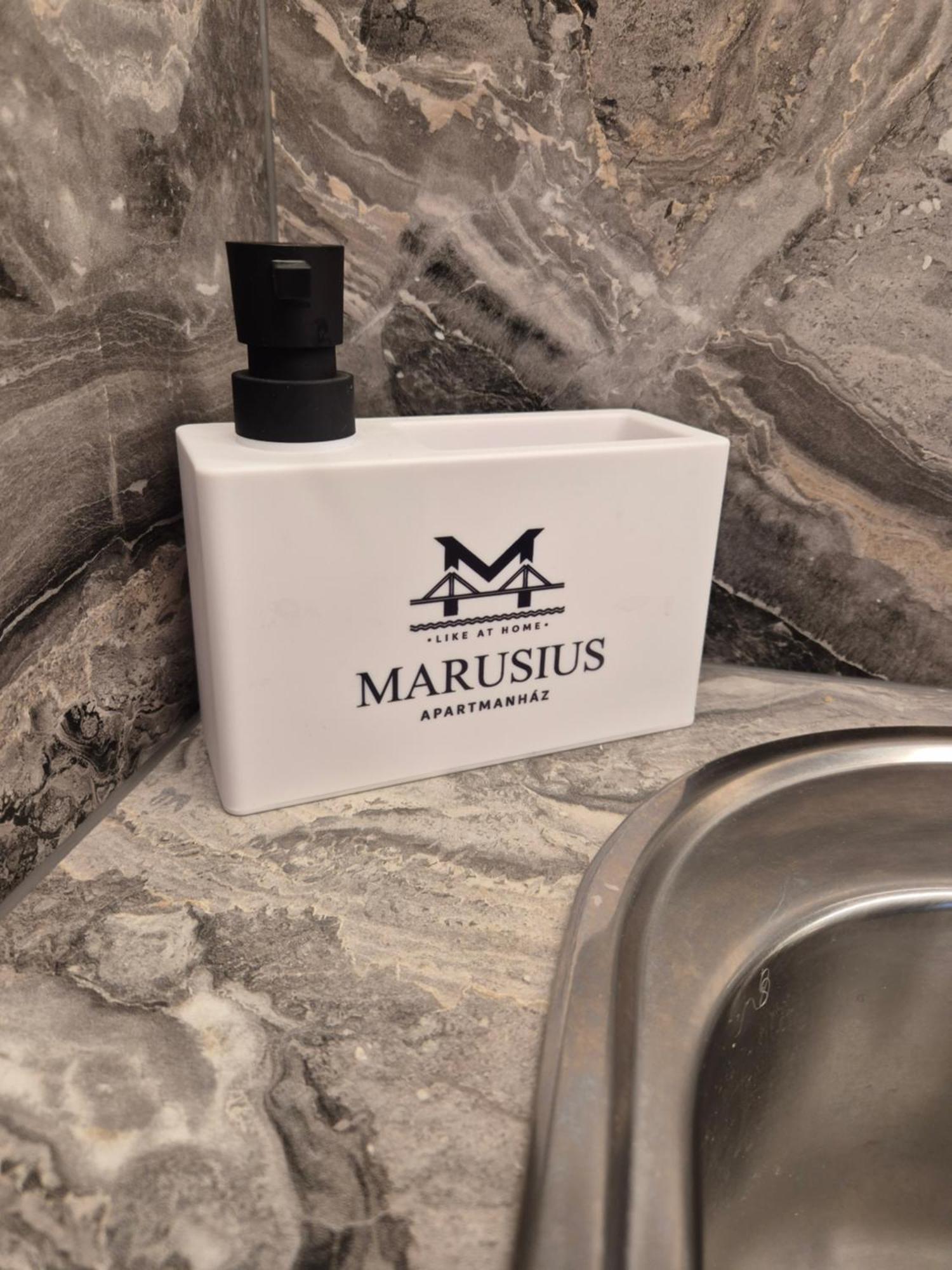 Marusius Apartmanház Mako Bagian luar foto